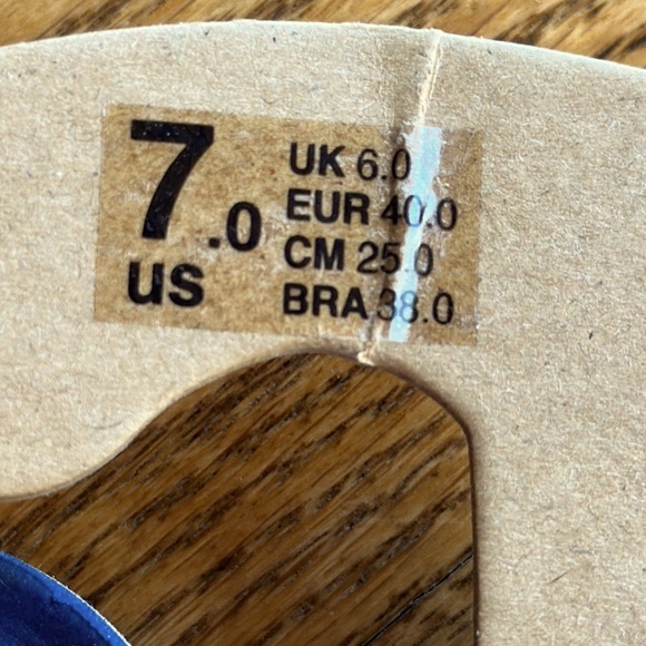 Quicksilver Mens 7 NWT flip flops - Picture 5 of 9